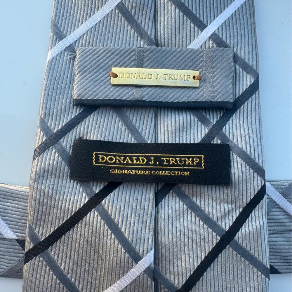 Donald J. Trump Signature Collection Gray Tie